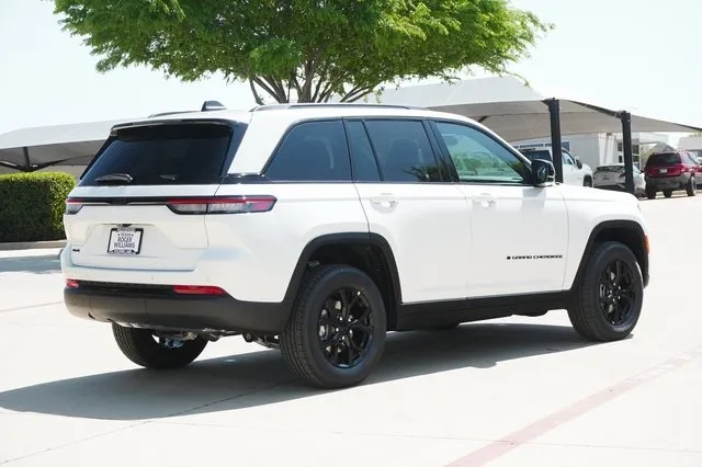 2025 Jeep Grand Cherokee Altitude X photo 2