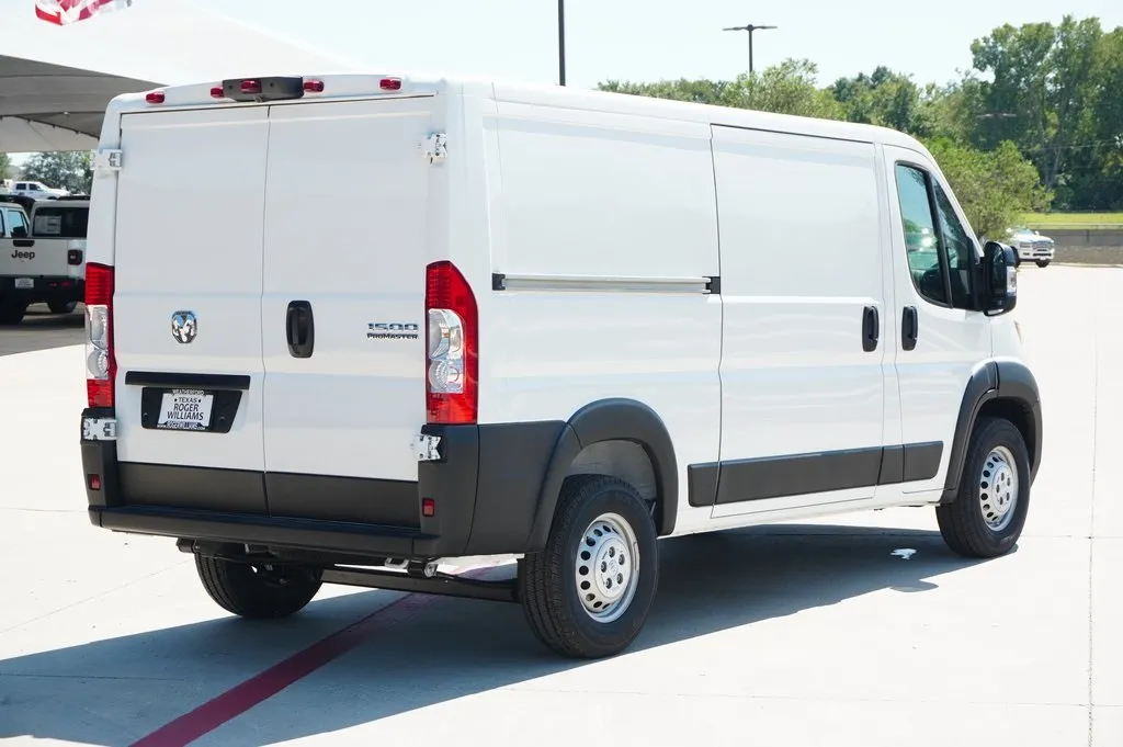 2025 Ram ProMaster 1500 photo 4