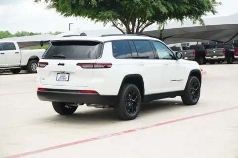 More photos of 2025 Jeep Grand Cherokee L Altitude X at Roger Williams Chrysler Dodge Jeep Ram, TX