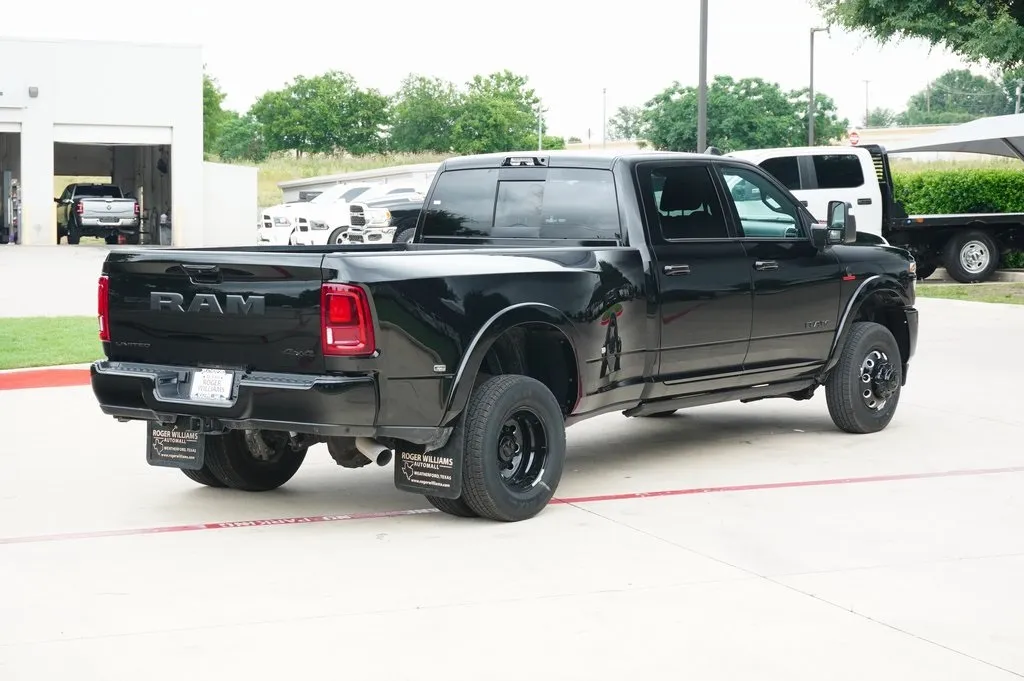 2025 Ram 3500 Limited photo 2