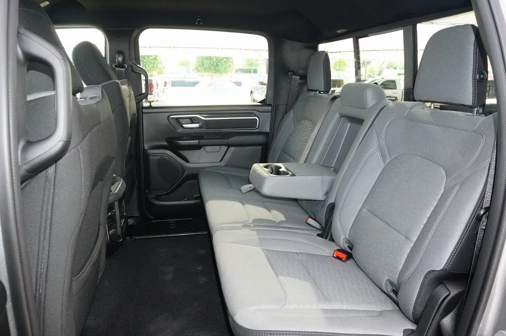 2025 RAM 1500 Big Horn/Lone Star - Photo 11