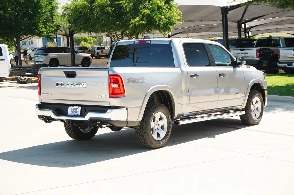 2025 RAM 1500 Big Horn/Lone Star - Photo 4