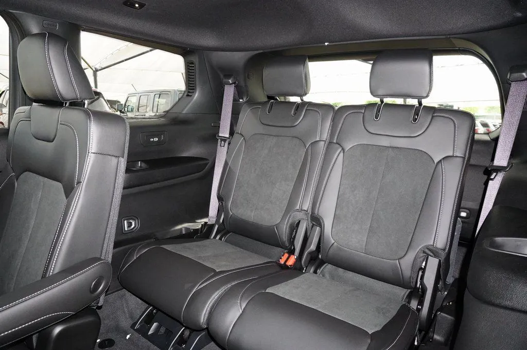 2025 Jeep Grand Cherokee L Altitude - Photo 12