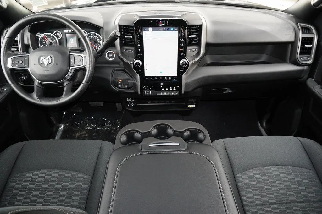 2025 RAM 2500 Tradesman - Photo 9