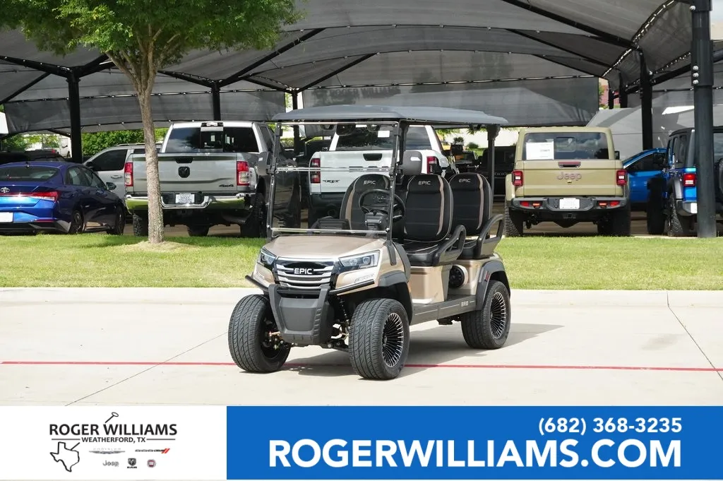 2025 Epic E40L FORWARD FACING