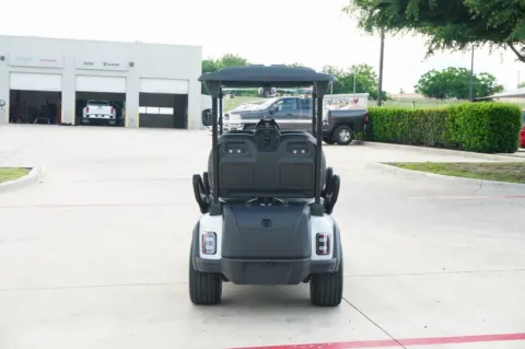 Another view of 2025 Epic E40L FORWARD FACING for sale in Weatherford, TX at Roger Williams Chrysler Dodge Jeep Ram