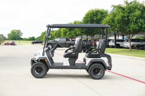 Photos of 2025 Epic E40L FORWARD FACING for sale in Weatherford, TX at Roger Williams Chrysler Dodge Jeep Ram