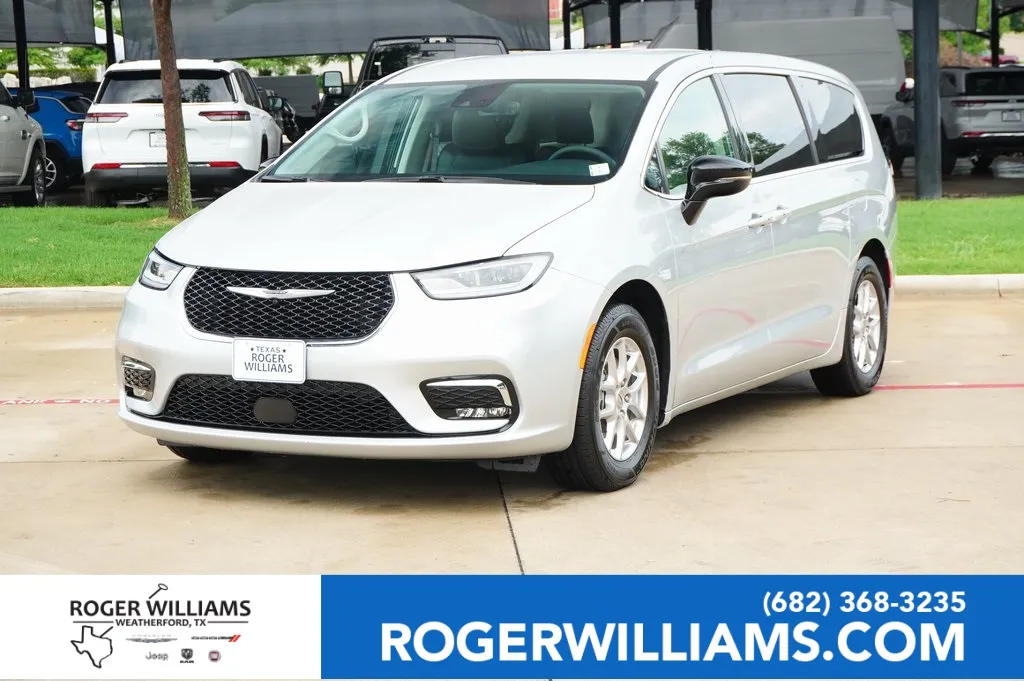 Silver 2024 Chrysler Pacifica Touring L for sale in Weatherford, TX