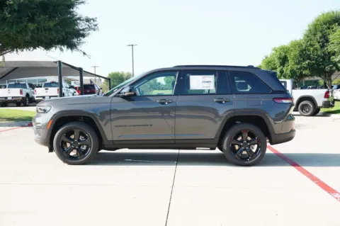 Photos of 2025 Jeep Grand Cherokee Limited for sale in Weatherford, TX at Roger Williams Chrysler Dodge Jeep Ram