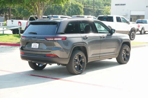 More photos of 2025 Jeep Grand Cherokee Limited at Roger Williams Chrysler Dodge Jeep Ram, TX