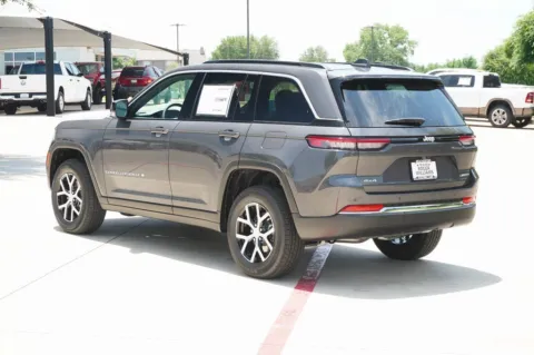 Another view of 2025 Jeep Grand Cherokee Limited for sale in Weatherford, TX at Roger Williams Chrysler Dodge Jeep Ram