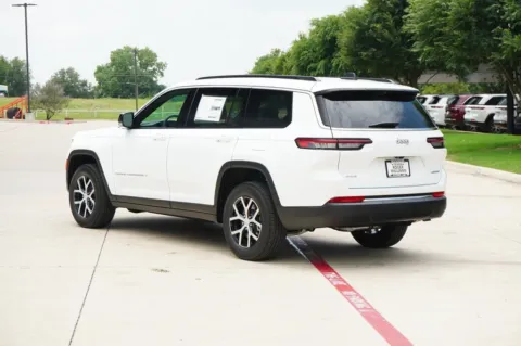 Another view of 2025 Jeep Grand Cherokee L Limited for sale in Weatherford, TX at Roger Williams Chrysler Dodge Jeep Ram