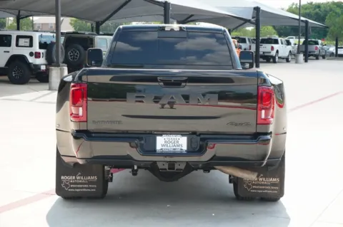 More photos of 2025 Ram 3500 Laramie at Roger Williams Chrysler Dodge Jeep Ram, TX