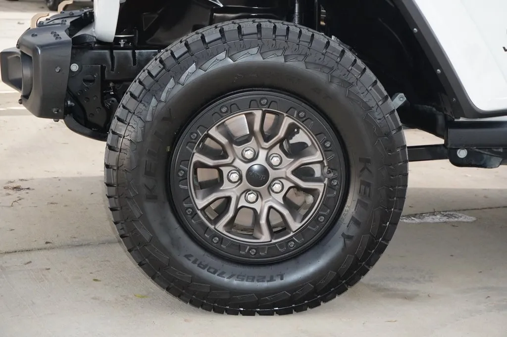 2023 Jeep Wrangler Rubicon 392 photo 4