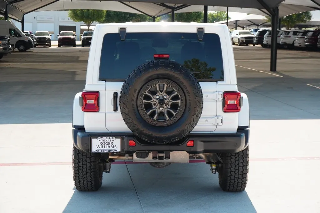 2023 Jeep Wrangler Rubicon 392 photo 2