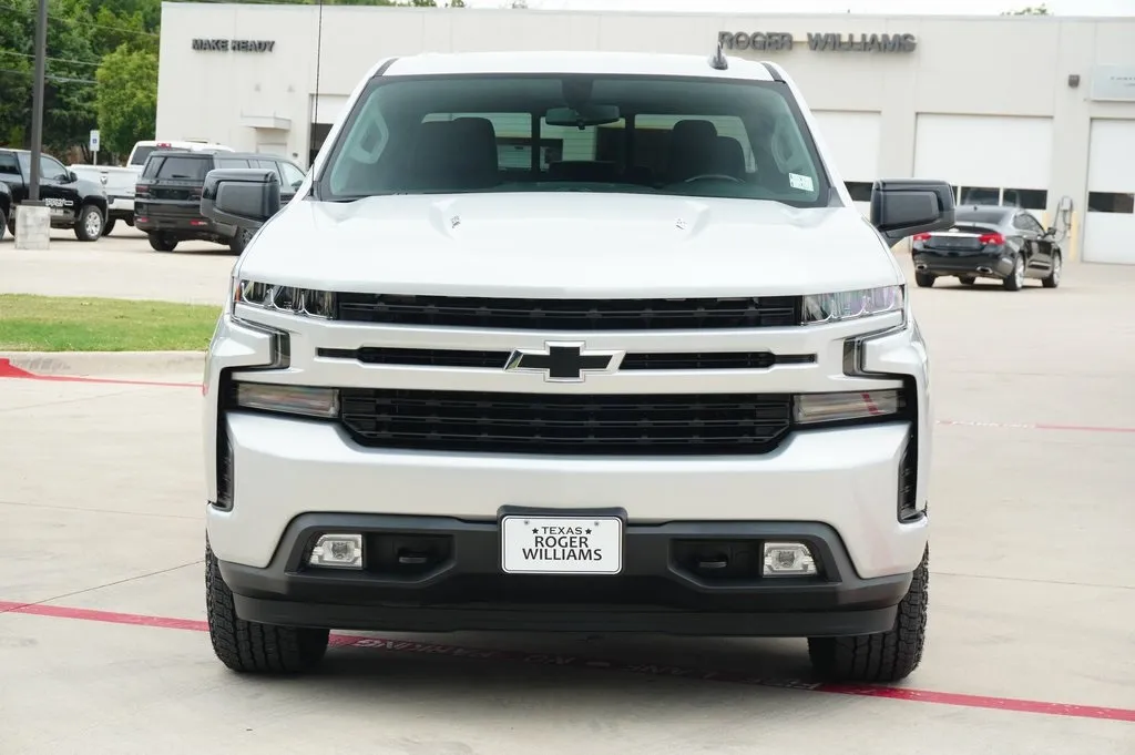 2021 Chevrolet Silverado 1500 RST photo 3