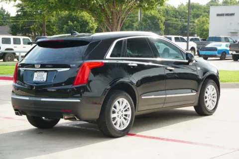 More photos of 2018 Cadillac XT5 FWD at Roger Williams Chrysler Dodge Jeep Ram, TX