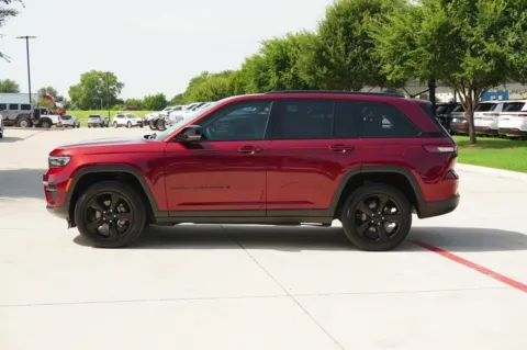 Photos of 2024 Jeep Grand Cherokee Altitude for sale in Weatherford, TX at Roger Williams Chrysler Dodge Jeep Ram
