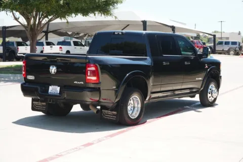 More photos of 2023 Ram 3500 Longhorn at Roger Williams Chrysler Dodge Jeep Ram, TX