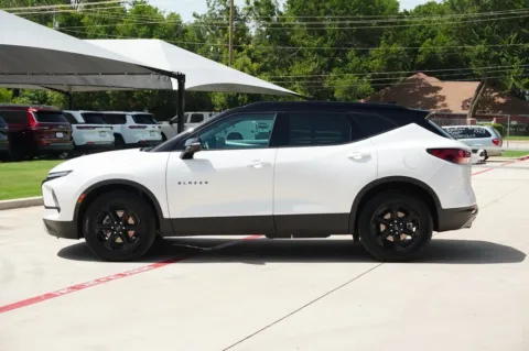 Photos of 2024 Chevrolet Blazer LT for sale in Weatherford, TX at Roger Williams Chrysler Dodge Jeep Ram