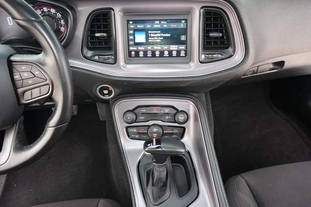 2023 Dodge Challenger SXT photo 6