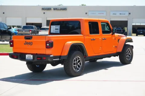 More photos of 2025 Jeep Gladiator Rubicon at Roger Williams Chrysler Dodge Jeep Ram, TX
