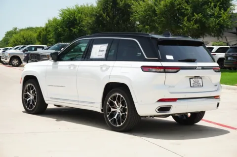 Another view of 2025 Jeep Grand Cherokee Summit Reserve for sale in Weatherford, TX at Roger Williams Chrysler Dodge Jeep Ram