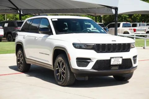 More photos of 2025 Jeep Grand Cherokee Altitude X at Roger Williams Chrysler Dodge Jeep Ram, TX