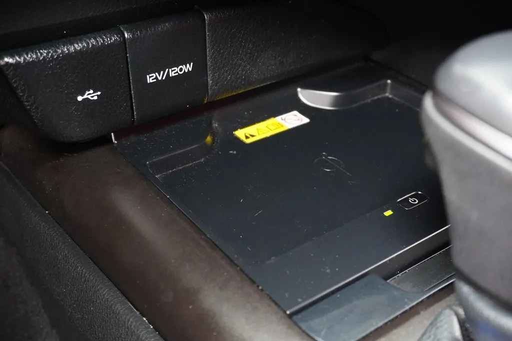 2022 Toyota Camry XSE V6 photo 24
