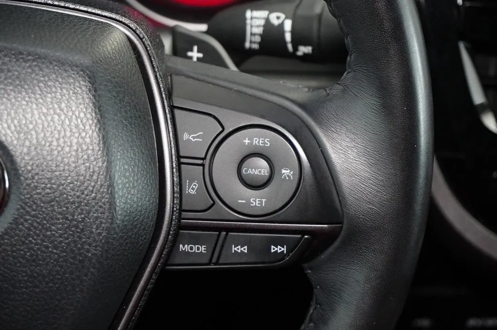 2022 Toyota Camry XSE V6 photo 26