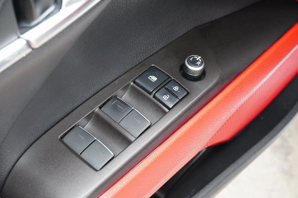 2022 Toyota Camry XSE V6 photo 8