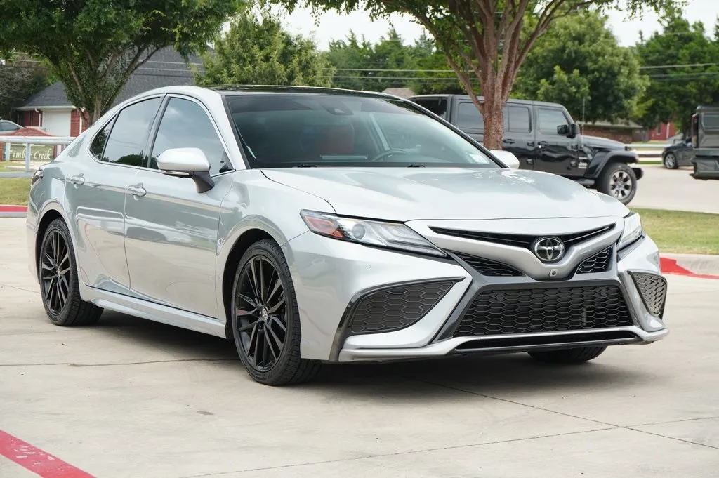 2022 Toyota Camry XSE V6 photo 22