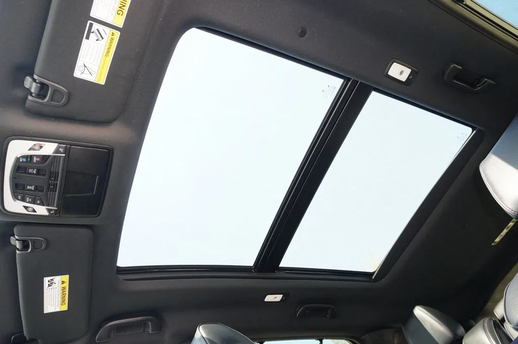 2023 Acura MDX SH-AWD A-Spec photo 3