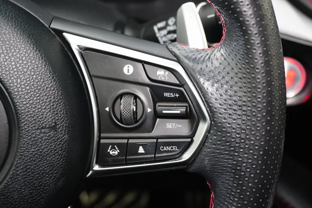 2023 Acura MDX SH-AWD A-Spec photo 7