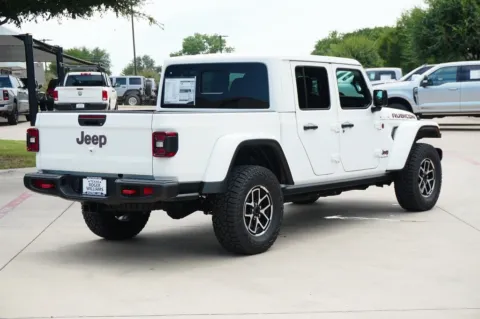 More photos of 2025 Jeep Gladiator Rubicon at Roger Williams Chrysler Dodge Jeep Ram, TX