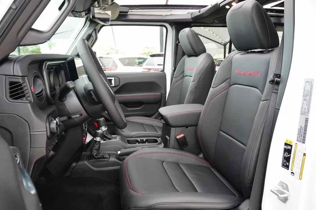 2025 Jeep Wrangler Rubicon X photo 4