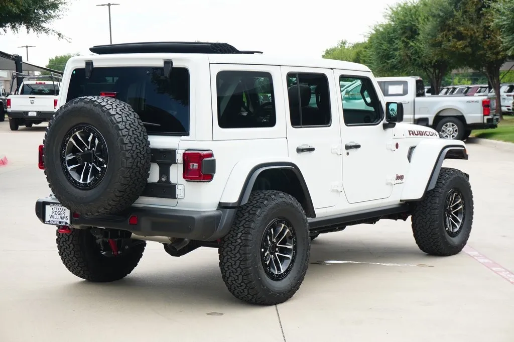 2025 Jeep Wrangler Rubicon X photo 2