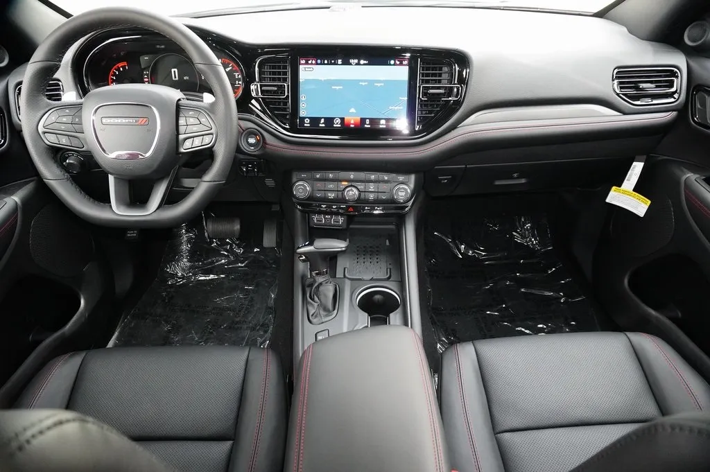 2025 Dodge Durango R/T Plus photo 4