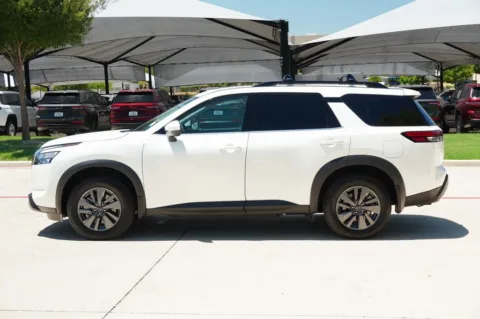 Photos of 2024 Nissan Pathfinder SV for sale in Weatherford, TX at Roger Williams Chrysler Dodge Jeep Ram