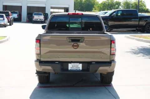 More photos of 2022 Nissan Frontier PRO-4X at Roger Williams Chrysler Dodge Jeep Ram, TX