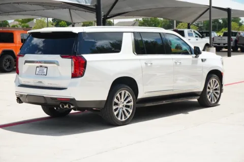 More photos of 2021 GMC Yukon XL Denali at Roger Williams Chrysler Dodge Jeep Ram, TX