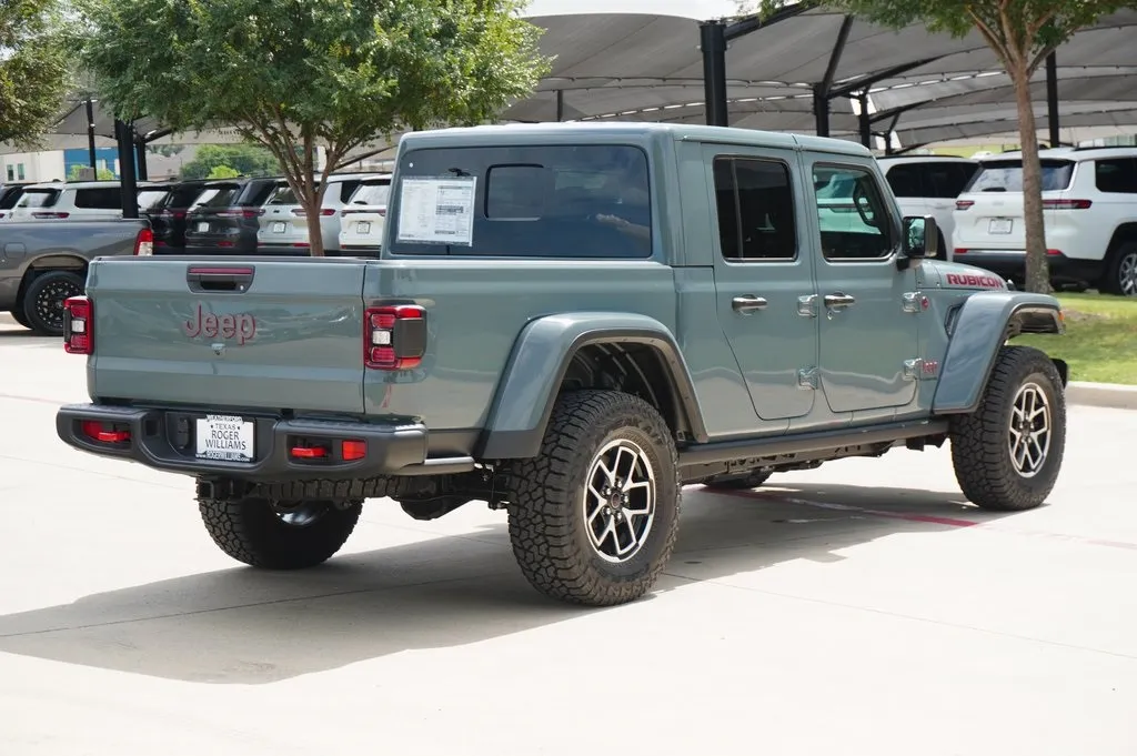 2025 Jeep Gladiator Rubicon photo 2