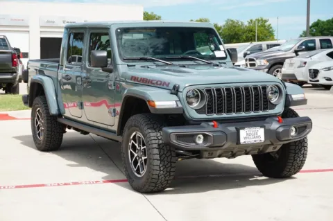 More photos of 2025 Jeep Gladiator Rubicon at Roger Williams Chrysler Dodge Jeep Ram, TX