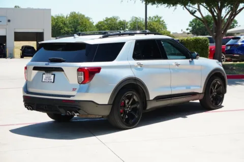 More photos of 2020 Ford Explorer ST at Roger Williams Chrysler Dodge Jeep Ram, TX