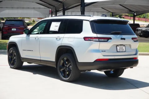 Another view of 2025 Jeep Grand Cherokee L Altitude X for sale in Weatherford, TX at Roger Williams Chrysler Dodge Jeep Ram