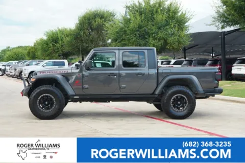 Gray 2020 Jeep Gladiator Rubicon for sale in Weatherford, TX