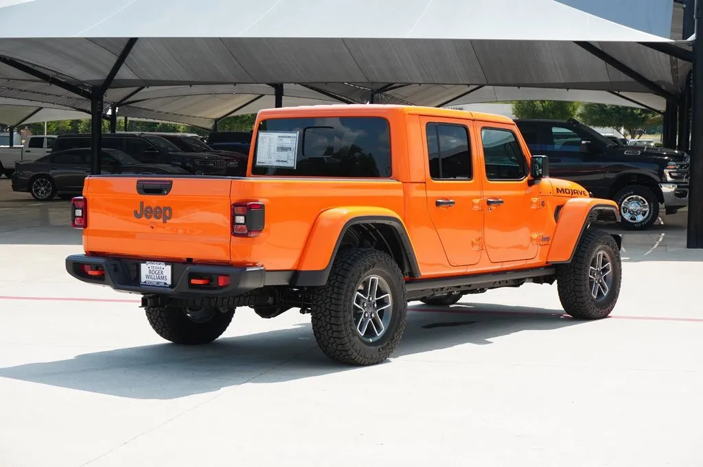 2025 Jeep Gladiator Mojave photo 2