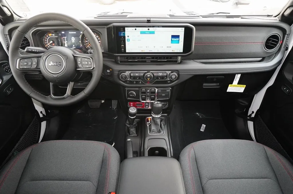 2025 Jeep Wrangler Rubicon photo 10