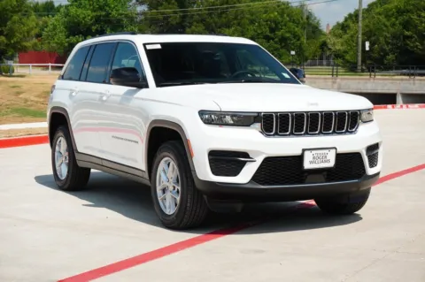 More photos of 2025 Jeep Grand Cherokee Laredo X at Roger Williams Chrysler Dodge Jeep Ram, TX