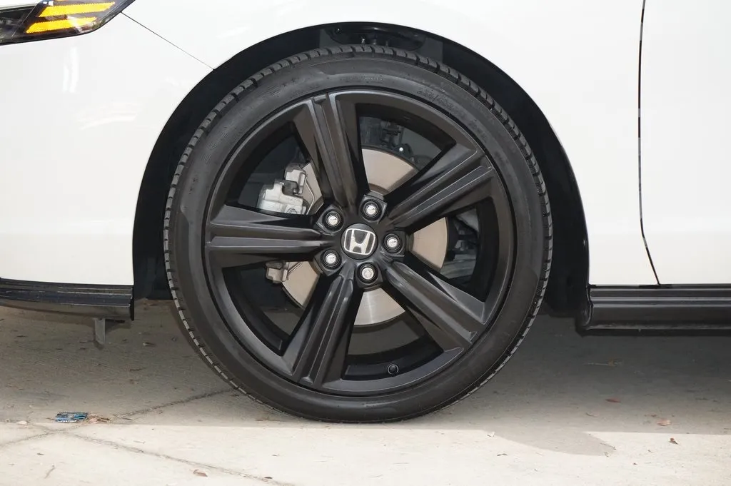 2023 Honda Accord Hybrid Sport-L photo 4